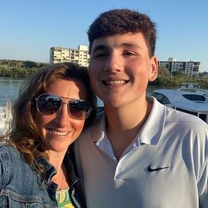 Meet your Posher, Phyllis